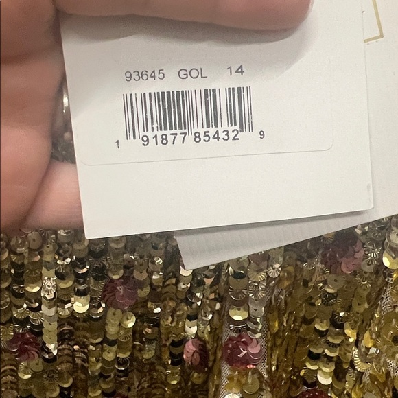 Mac Duggal 93645 NWT SEQUINED SLEEVELESS HIGH NECK GOWN - Picture 11 of 11